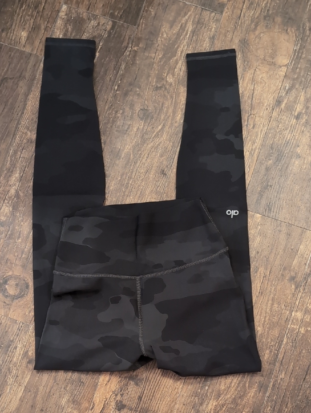 Alo camo legging